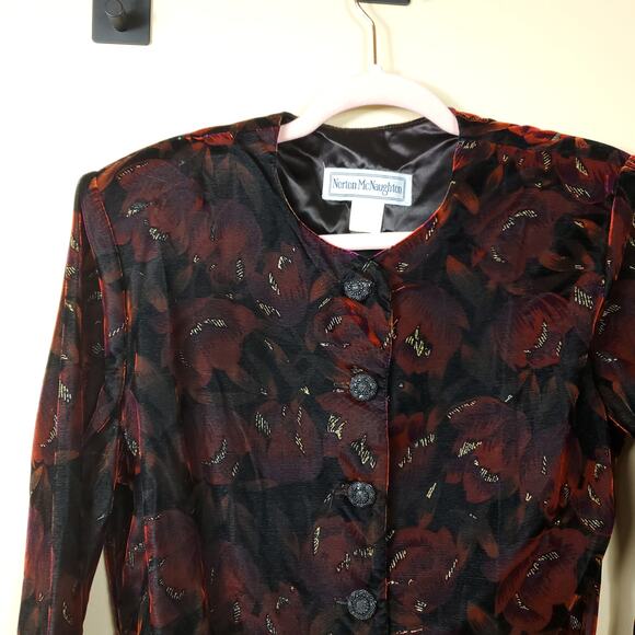 Vintage Velvet, Cropped, Cardigan Style Blazer by Norton McNaughton Size 6 - Picture 4 of 11